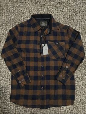NWT Nomad Brown & Navy Plaid Button-Up Shirt